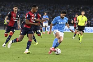 Giovanni el 'Cholito' Simeone volvió a formar parte de la gesta que supone ganar el 'Scudetto' con el Nápoles, certificada este viernes ante el Cagliari (2-0).. EFE/EPA/CIRO FUSCO