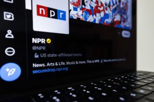 Imagen de archivo de la versión digital de la Radio Nacional Pública (NPR en inglés) de Estados Unidos. EFE/EPA/JIM LO SCALZO