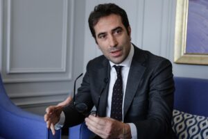 Estambul (Turquía), 29/05/2025.- El ministro de Economía, Carlos Cuerpo, atiende a los medios durante su visita a Estambul (Turquía). EFE/EPA/ERDEM SAHIN