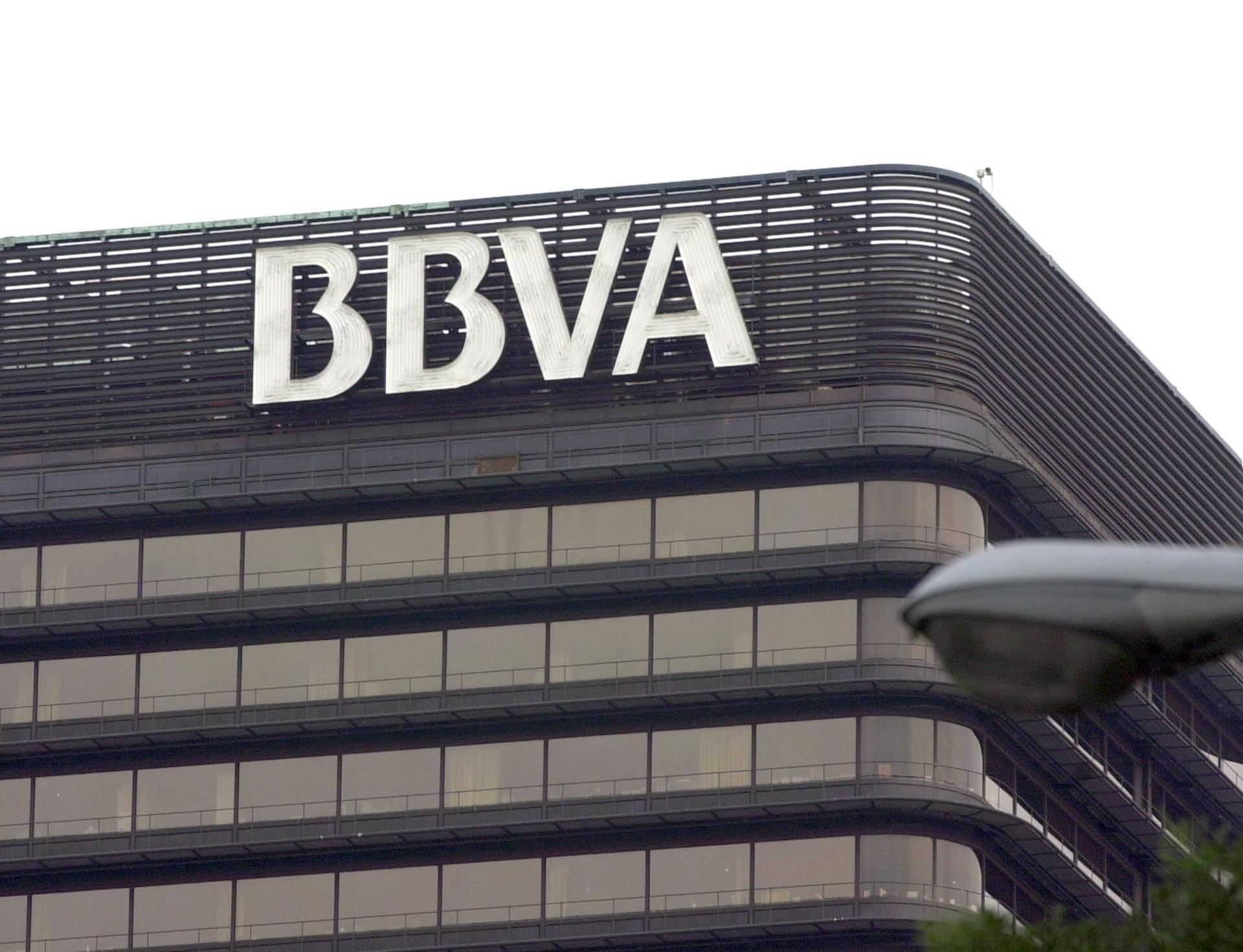 Fotografía de archivo en donde se ve el logotipo de BBVA. EFE/J.L.Pino/RSG