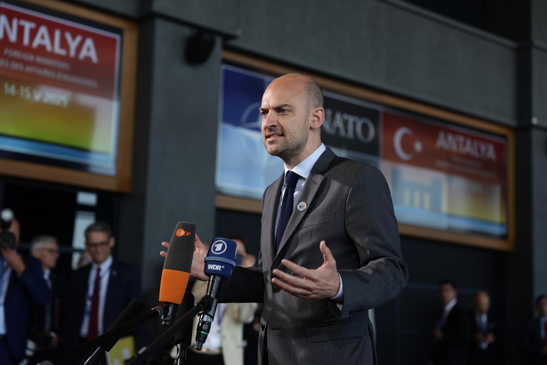 El ministro de Asuntos Exteriores de Francia, Jean-Noel Barrot, fue captado el pasado 15 de mayo, en Antalya (Turquía). EFE/Erdem Sahin