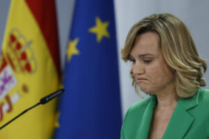 La ministra de Educación y portavoz del Gobierno, Pilar Alegría durante la rueda de prensa tras el Consejo de Ministros celebrado este martes en el palacio de La Moncloa, Madrid. EFE/ Mariscal