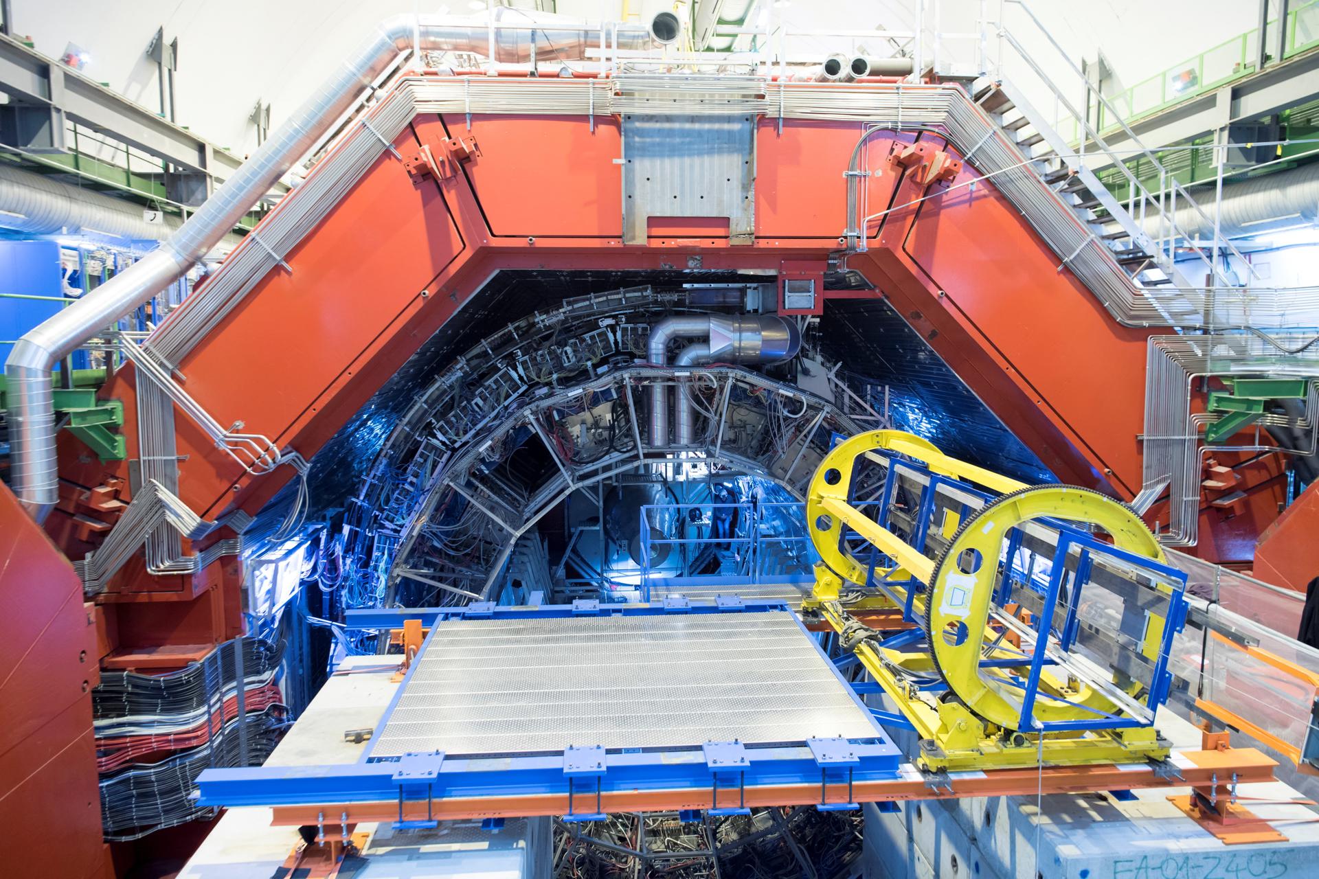Imagen de archivo del LHC en el CERN, in Meyrin, Suiza. EPA/LAURENT GILLIERON