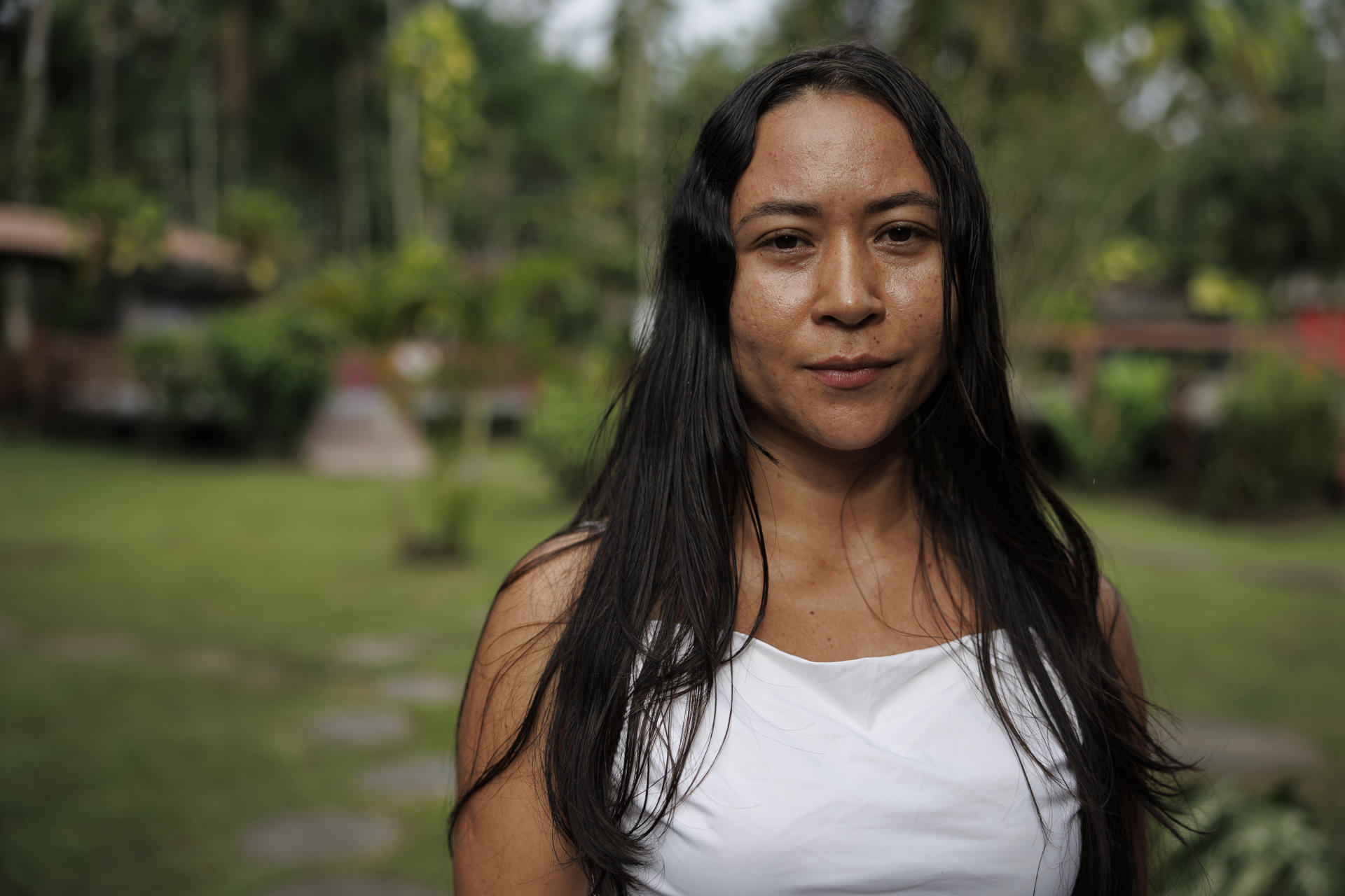 Fotografía de Renata Quaresma, residente de la isla de Combú, región de la ciudad de Belém (Brasil), que acogerá en noviembre la próxima Conferencia sobre el Cambio Climático de la ONU (COP30). EFE/ Isaac Fontana