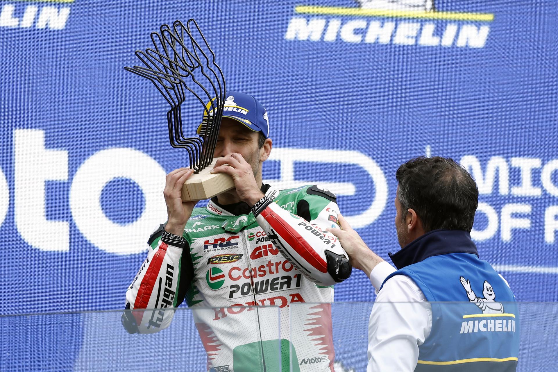 El piloto francés de MotoGP Johann Zarco, del equipo LCR Honda Team en Le Mans, Francia). EFE/EPA/YOAN VALAT