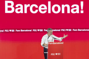 El presidente de la Federación de Barcelona del PSC y alcalde de Barcelona, Jaume Collboni, durante el acto "Dos años de alcalde Collboni. ¡Hagamos Barcelona!", este sábado en Barcelona. EFE/Marta Pérez