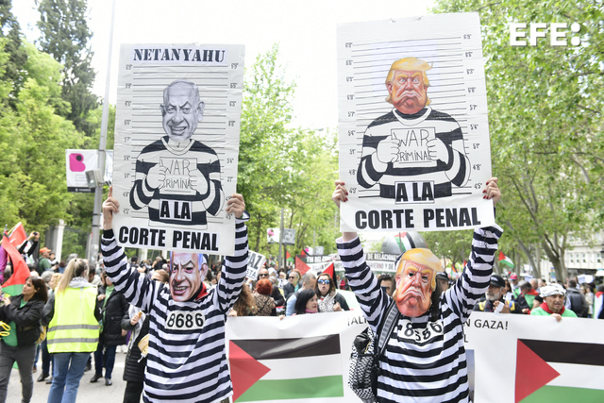 La Red Solidaria contra la Ocupación de Palestina ha convocado para este sábado una manifestación en Madrid para denunciar "el genocidio en Palestina" y el comercio de armas con Israel, en un momento en el que el Gobierno de Benjamín Netanyahu intensifica sus operaciones en Gaza y Cisjordania. EFE/Víctor Lerena
