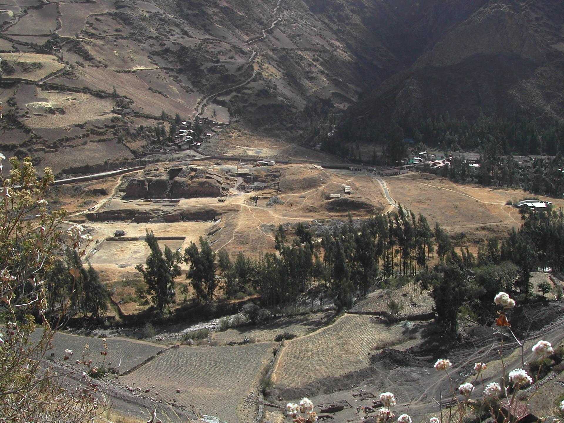El Yacimiento Arqueológico de Chavín de Huántar, en el Perú actual, alberga varios edificios monumentales que presiden una gran plaza situada a 3.000 metros de altitud. EFE/Crédito Daniel Contreras / investigador de la Universidad de Florida