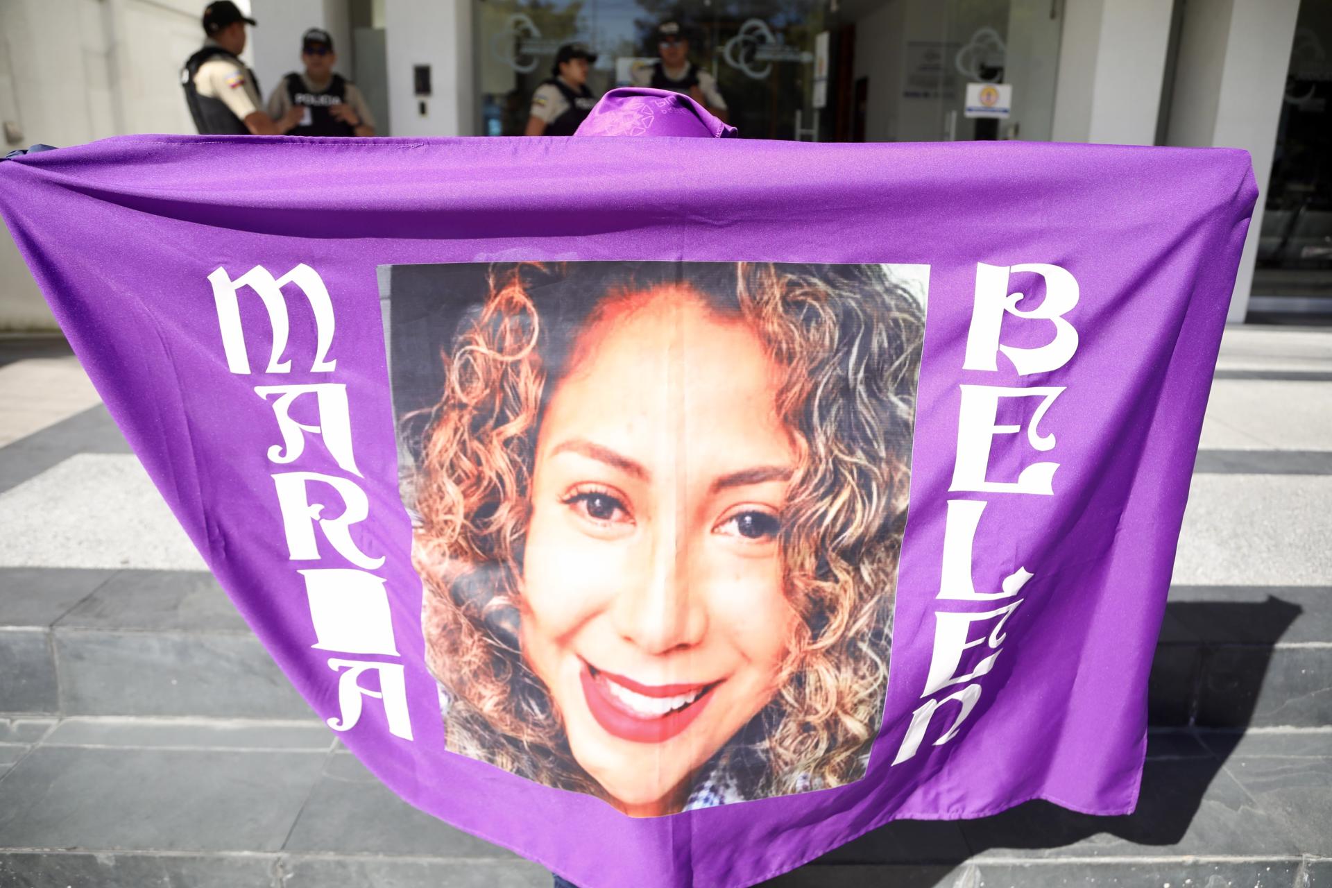 La Corte Provincial de Justicia de Pichincha reinstala la audiencia de apelación por el feminicidio de María Belén Bernal, asesinada en 2022 en un recinto policial. EFE/ Gianna Benalcázar