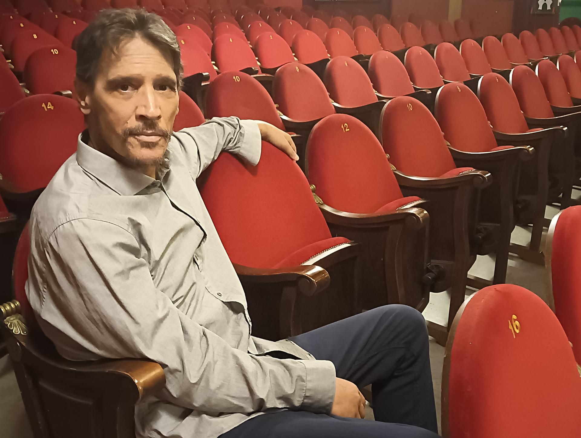 El actor y director Sergio Peris-Mencheta presenta '730 días' testimonio íntimo de su proceso de diagnóstico y curación de leucemia que le hace mirar de una manera diferente a la vida y la muerte y 'Blaubeeren' la obra con la que regresa a la dirección en los escenarios. EFE/Inma Tapia