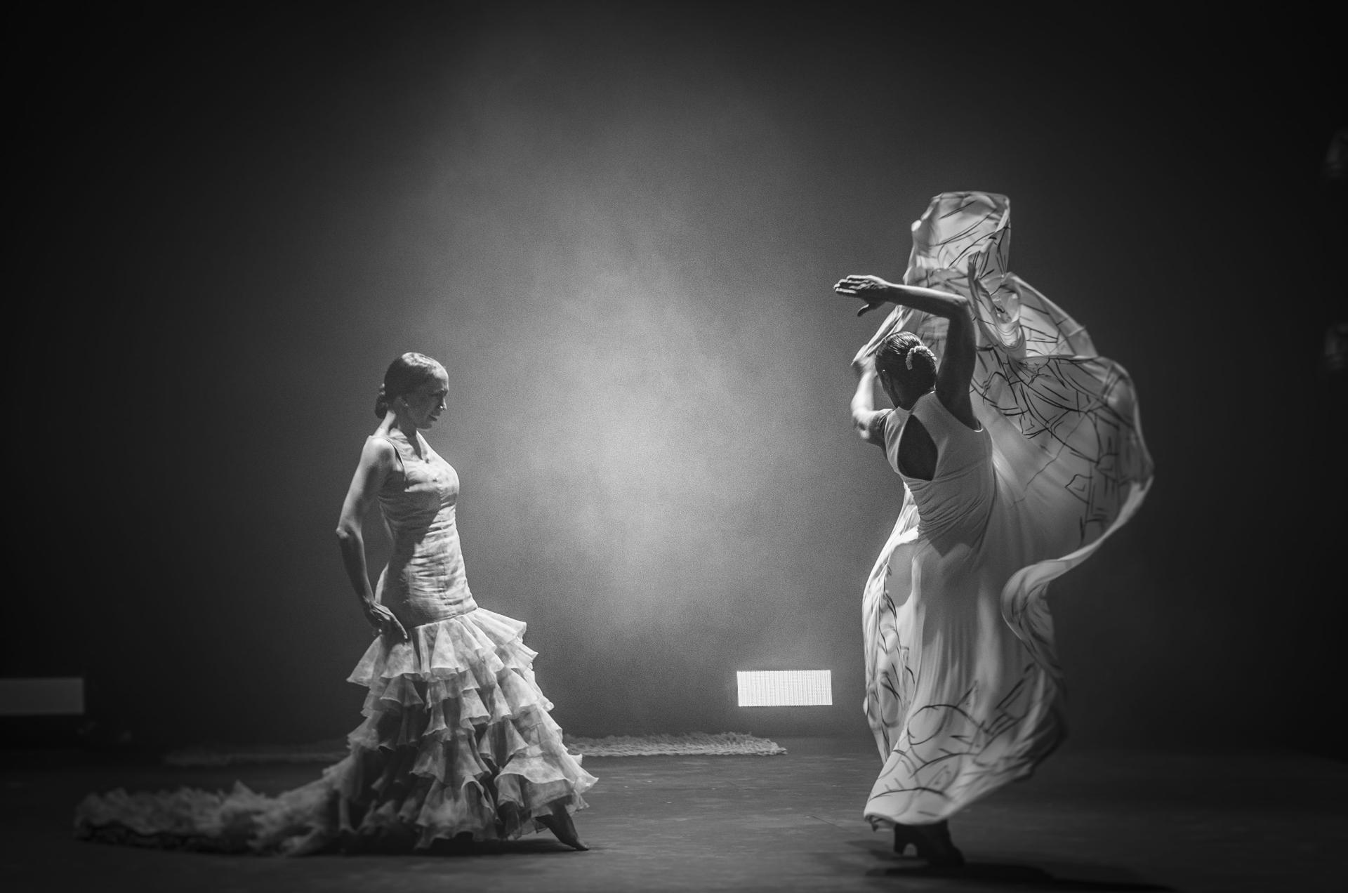 La bailaora y coreógrafa española Sara Baras (San Fernando, 1971) inaugura este martes el 20 aniversario del Festival de Flamenco de Londres (Flamenco Festival Londres) con su espectáculo 'Vuela', con el que conmemora un cuarto de siglo de su compañía de danza. A sus 54 años, la artista andaluza asegura en una entrevista telefónica con EFE que se encuentra en el "mejor momento" de su carrera profesional y aterriza en la capital británica con una "doble emoción por celebrar tantos números redondos y vivencias". EFE/ Sofia Wittert ***SOLO USO EDITORIAL/SOLO DISPONIBLE PARA ILUSTRAR LA NOTICIA QUE ACOMPAÑA (CRÉDITO OBLIGATORIO)***