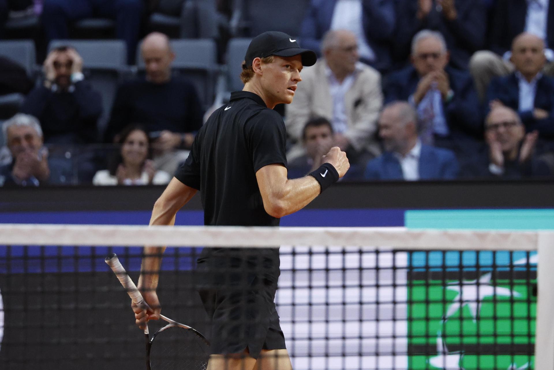 El italiano Jannik Sinner, número 1 del mundo, en los cuartos de final del Masters 1.000 de Roma. EFE/EPA/FABIO FRUSTACI