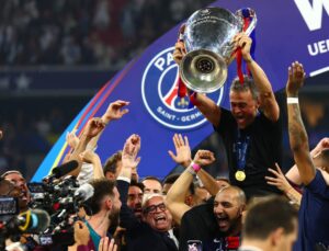 Luis Enrique tras la final de la UEFA Champions League entre Paris Saint-Germain e Internazionale Milano en Múnich, Alemania. EFE/EPA/ANNA SZILAGYI