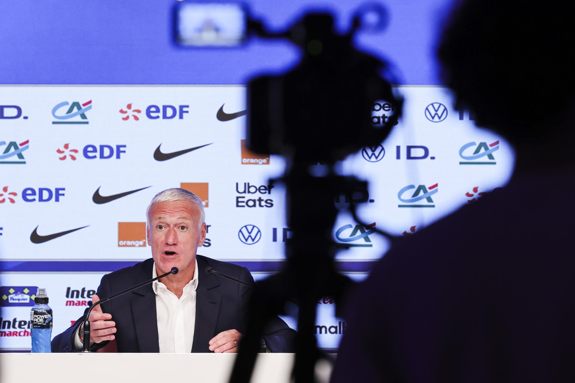 El seleccionador de Francia, Didier Deschamps, durante la rueda de prensa de este miércoles.EFE/EPA/TERESA SUAREZ