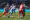 Kike García perseguido por Pablo Barrios con Griezmann al fondo. EFE/ L. Rico