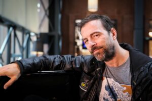 El músico y compositor argentino Kevin Johansen en una entrevista con EFE. EFE/Raúl Martínez