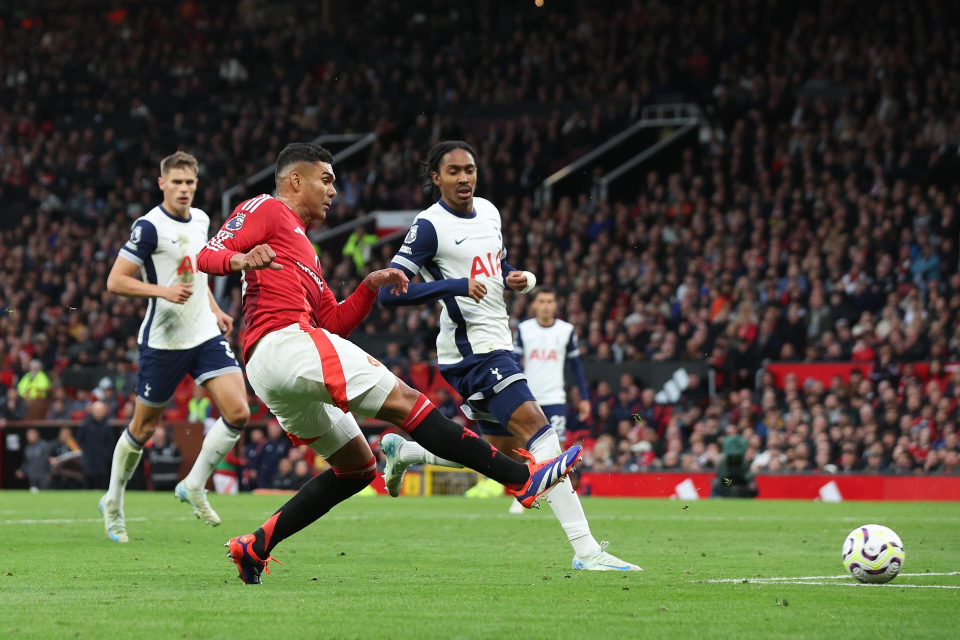 El brasileño Casemiro, del Manchester United, durante un partido contra el Tottenham. EFE/EPA/ADAM VAUGHAN EDITORIAL USE ONLY. No use with unauthorized audio, video, data, fixture lists, club/league logos or 'live' services. Online in-match use limited to 120 images, no video emulation. No use in betting, games or single club/league/player publications.
