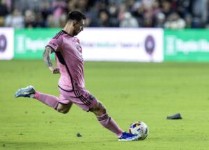 Fotografía de archivo del argentino Lionel Messi, quien este sábado fue protagonista de la recuperación de Inter Miami para sacar un empate 3-3 en la cancha de l Philadelphia Union. EFE/CRISTOBAL HERRERA-ULASHKEVICH