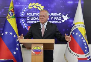 Fotografía cedida por la oficina de Prensa del Ministerio de Interior, Justicia y Paz, donde se observa al ministro de esa cartera, Diosdado Cabello. EFE/ Prensa del Ministerio de Interior, Justicia y Paz/