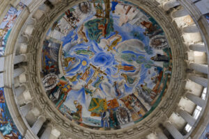 El Museu Nacional d'Art de Catalunya (MNAC) presentó hoy la exposición 'Francesc d'A. Galí. El maestro invisible', dedicada al autor de las pinturas de la cúpula que corona el Palau Nacional (en la imagen), sede del museo, y que fue una de las figuras más relevantes del arte catalán de la primera mitad del siglo XX. EFE/ Quique García