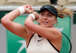 Paula Badosa, durante su partido de tercera ronda contra Daria Kasatkina, de Australia, en Roland Garros. EFE/EPA/TERESA SUAREZ
