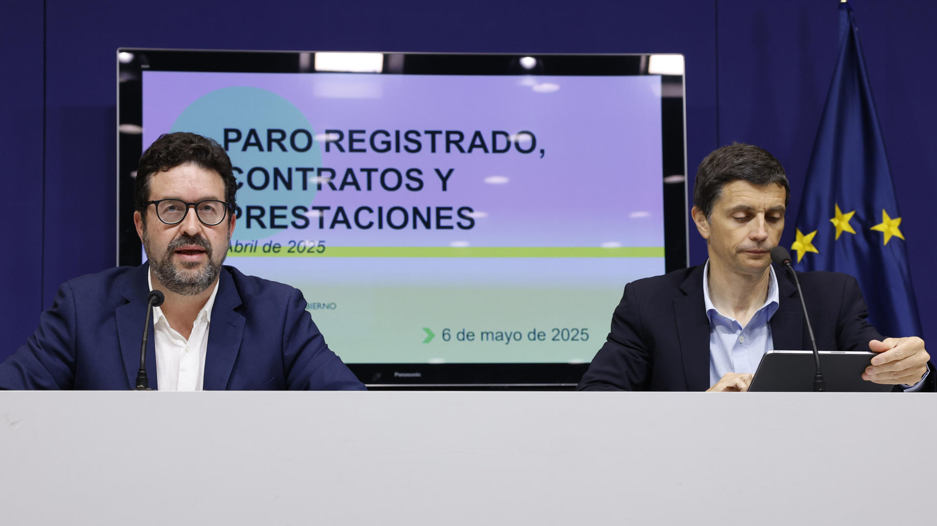 Los secretarios de Estado de Trabajo, Joaquín Pérez Rey, y de Seguridad Social y Pensiones, Borja Suárez, en rueda de prensa. EFE/J.J. Guillén