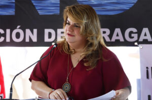 Fotografía de archivo de la gobernadora de Puerto Rico, Jenniffer González, durante un acto público, en San Juan (Puerto Rico). EFE/Thais Llorca
