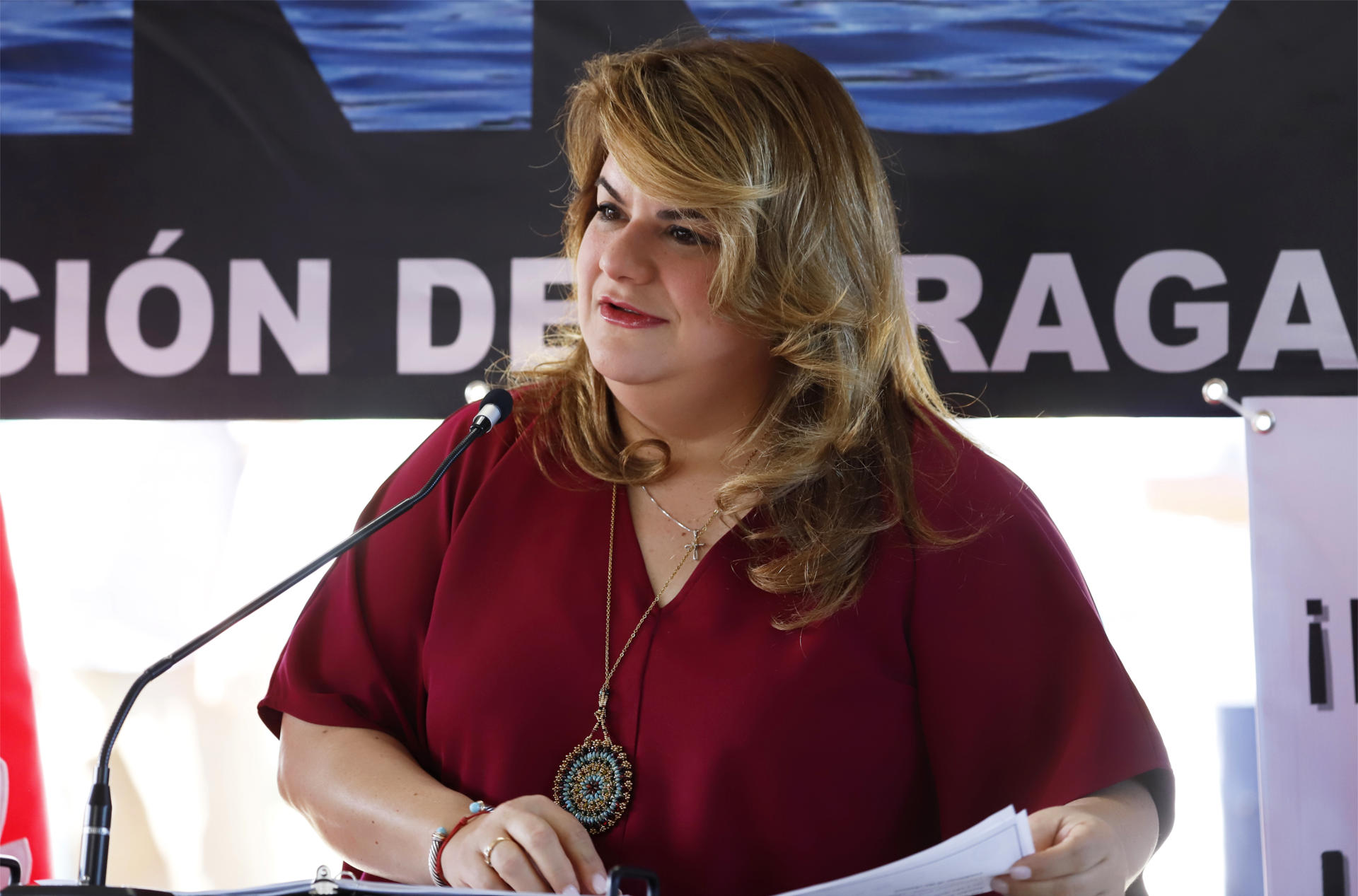Fotografía de archivo de la gobernadora de Puerto Rico, Jenniffer González, durante un acto público, en San Juan (Puerto Rico). EFE/Thais Llorca