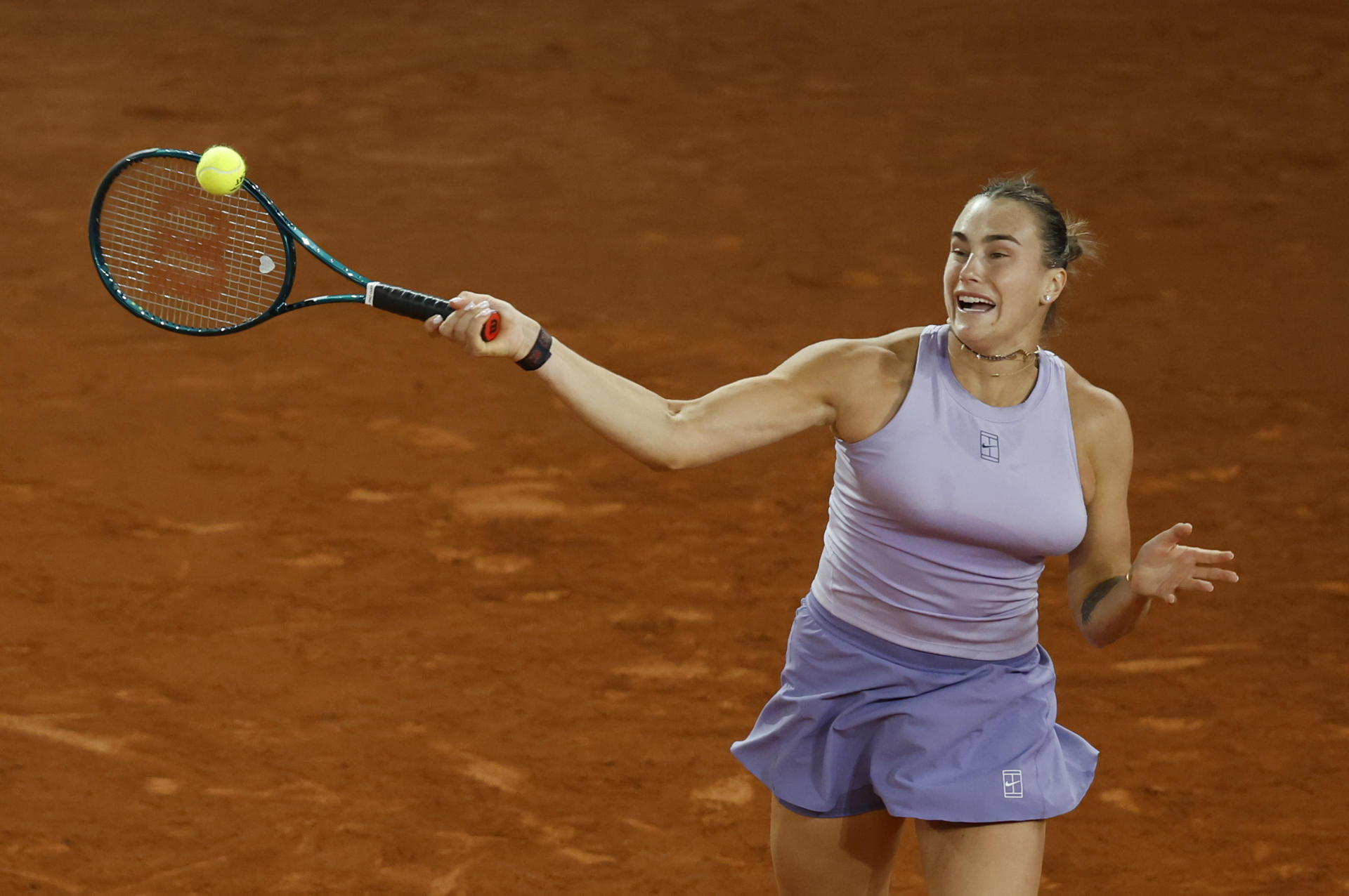 Aryna Sabalenka, en acción ante Svitolina. EFE/Juanjo Martín