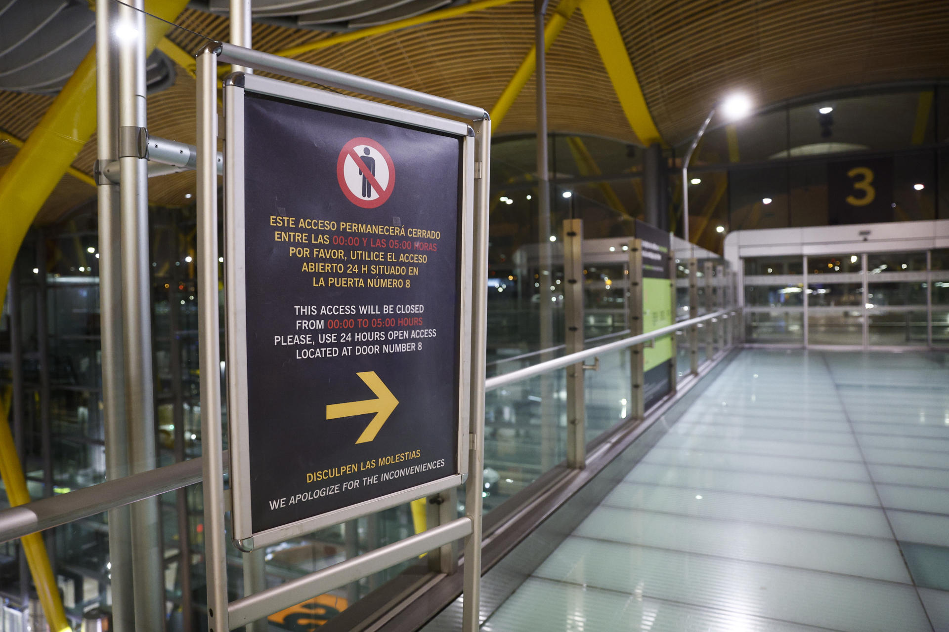 Uno de los accesos al aeropuerto Adolfo Suárez Madrid-Barajas. EFE/Rodrigo Jiménez