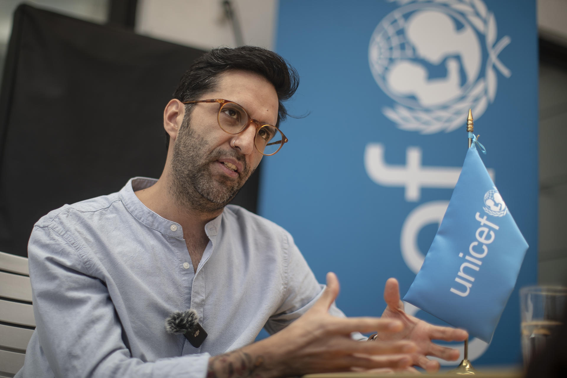 El especialista en Protección a la Infancia de Unicef, Juan Rodríguez, habla durante una entrevista a EFE este martes, en Ciudad de México (México). EFE/ Mario Guzmán