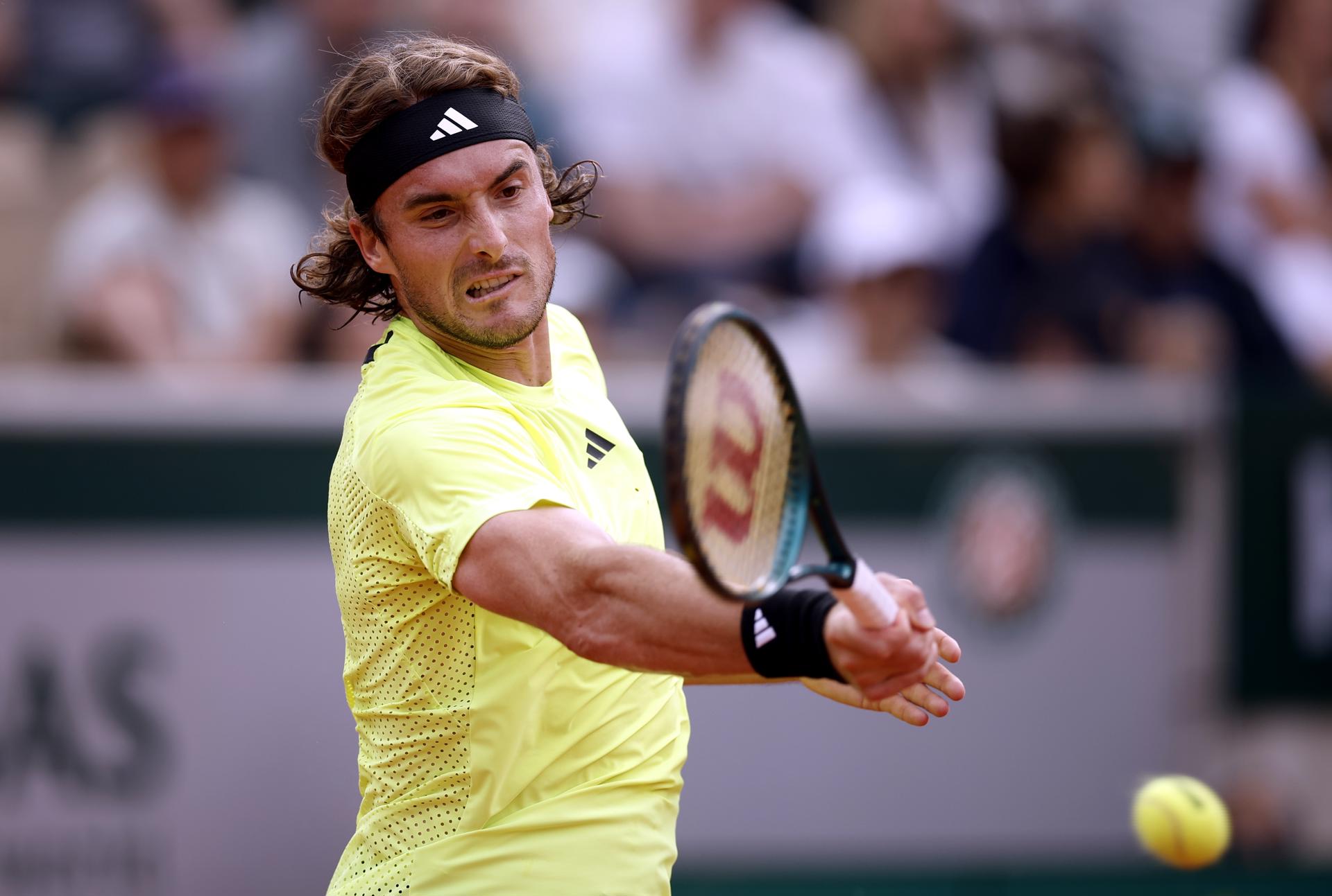 El griego Stefanos Tsitsipas faltará en Roland Garros EFE/EPA/YOAN VALAT