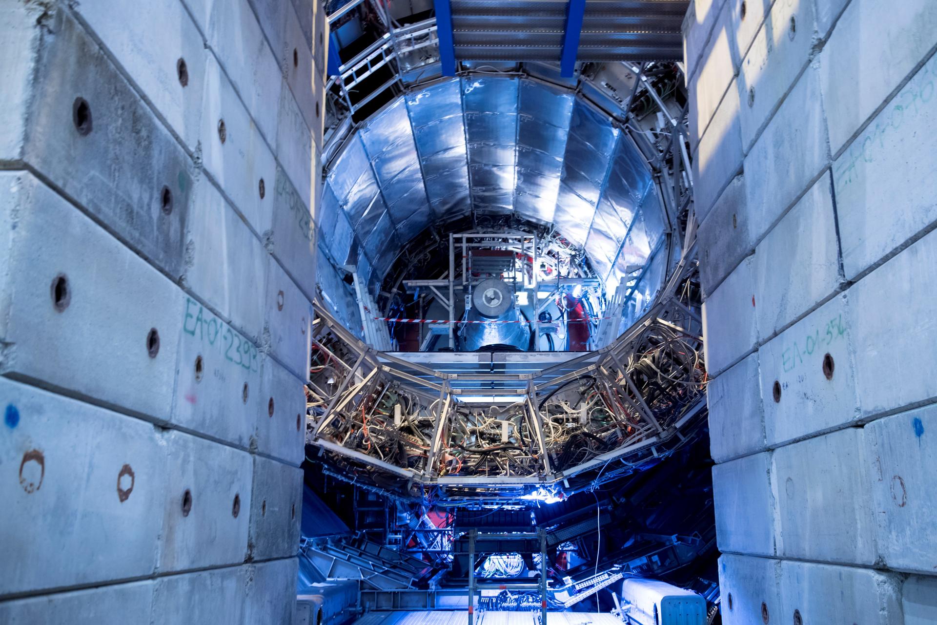 Imagen de archivo del Gran Acelerador de Hadrones (LHC), construido en la Organización Europea para la Investigación Nuclear (CERN), en Meyrin (Suiza). EFE/Laurent Gillieron