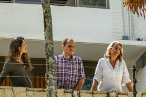 Fotografía de archivo de Claudia Macero (i), Pedro Uchurrurtu (c) y Magalli Meda. EFE/ Henry Chirinos