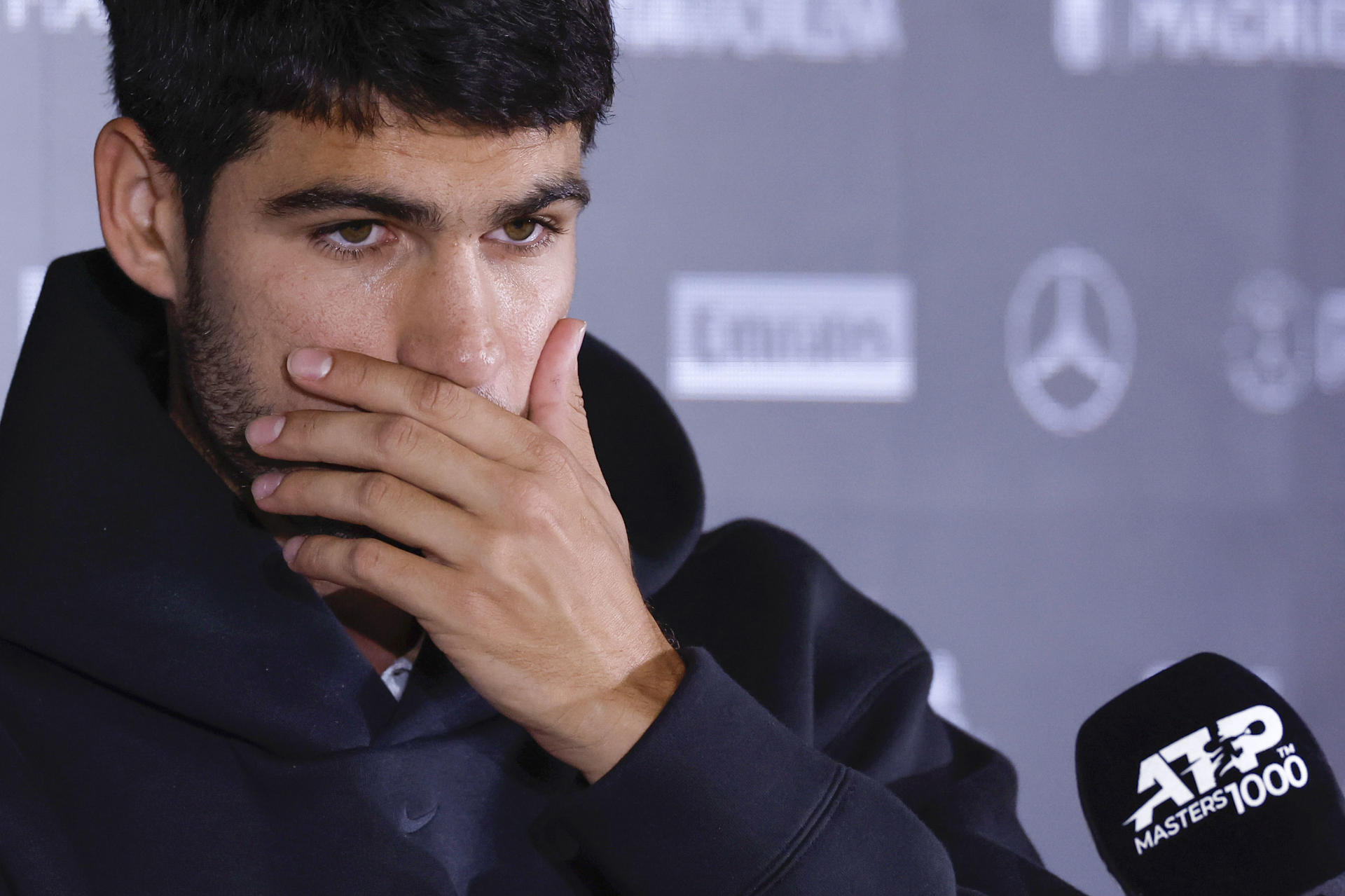 - Fotografía de Chema Moya en la que se ve al tenista español Carlos Alcaraz en una rueda de prensa .EFE