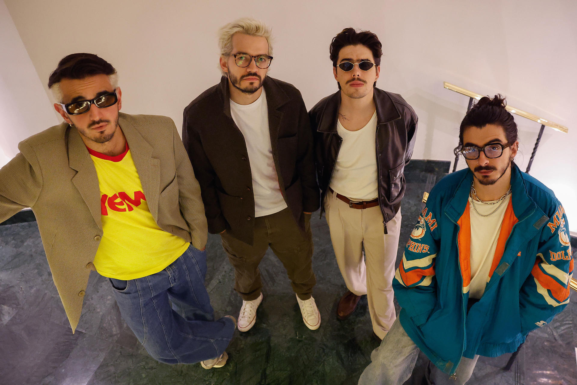 La banda colombiana de pop Morat presentó este jueves su quinto álbum de estudio, 'Ya es mañana', una producción marcada por la nostalgia, la esperanza y el sonido 'noventero' con la que inauguran una nueva etapa artística, tras el éxito de su gira por estadios en 2024. EFE/JP Gandul