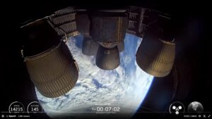 Captura de video de SpaceX del lanzamiento del cohete Starship este martes, desde Starbase, la base recién nombrada cerca de Brownsville, Texas (Estados Unidos). EFE/ SpaceX