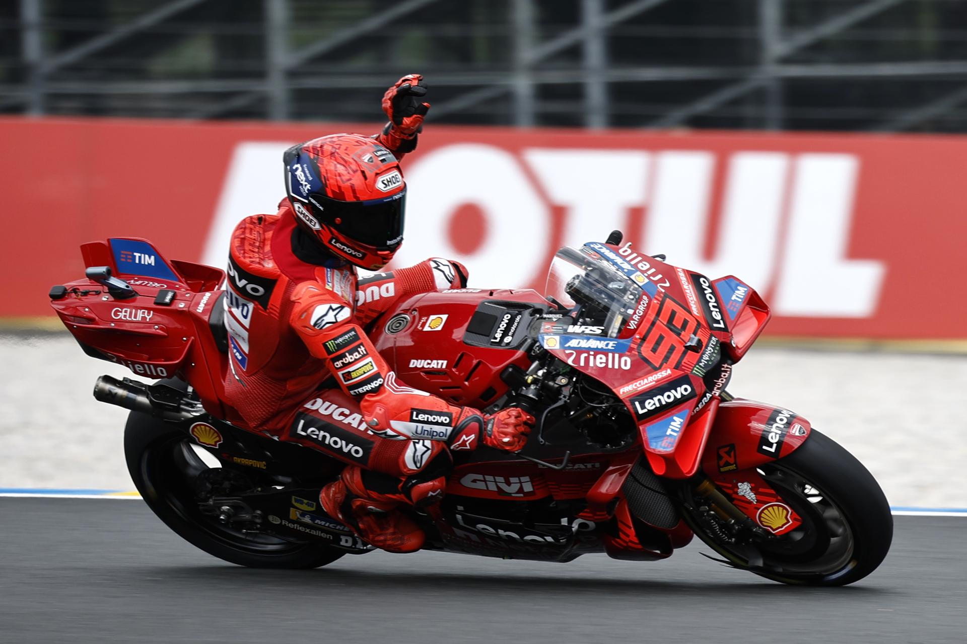 Marc Márquez, en la jornada de este viernes. EFE/EPA/YOAN VALAT