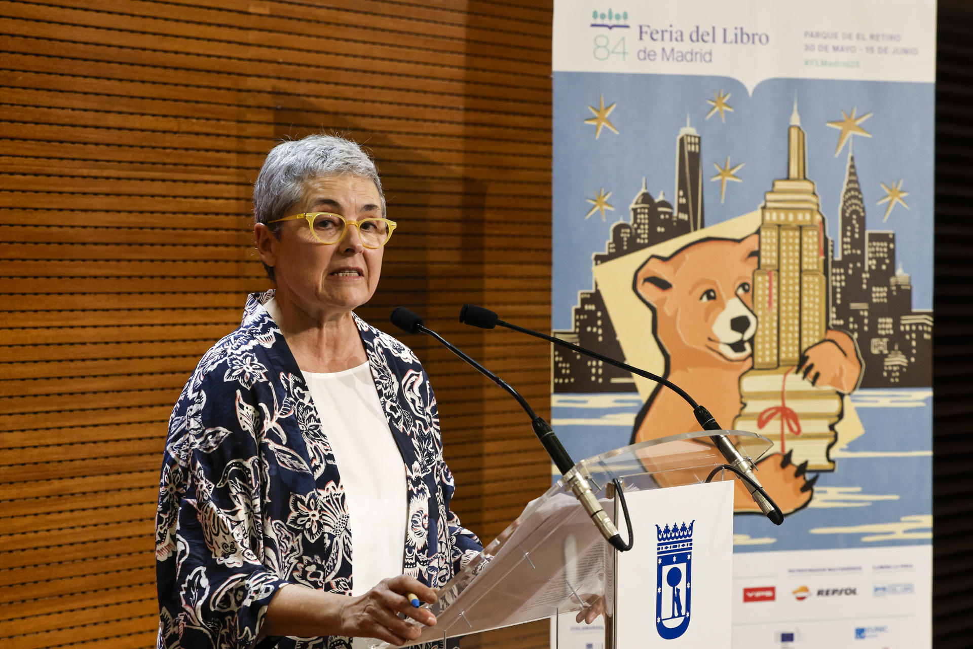 La directora de la Feria del Libro de Madrid, Eva Orúe, participa en la rueda de prensa de presentación de la 84ª Feria del Libro de Madrid, celebrada este martes. EFE/ Sergio Pérez