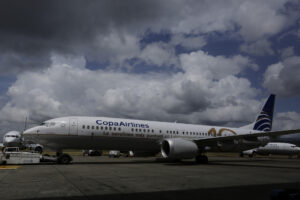 Fotografía de archivo de un avión de la aerolínea Copa Airlines. EFE/ Carlos Lemos