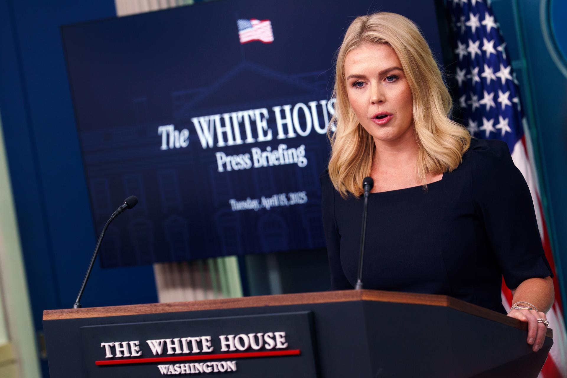 Fotografía de la portavoz de la Casa Blanca, Karoline Leavitt. EFE/EPA/WILL OLIVER