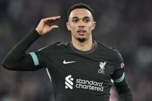 El defensa inglés Trent Alexander-Arnold.EFE/EPA/VINCE MIGNOTT EDITORIAL USE ONLY. No use with unauthorized audio, video, data, fixture lists, club/league logos, 'live' services or NFTs. Online in-match use limited to 120 images, no video emulation. No use in betting, games or single club/league/player publications.