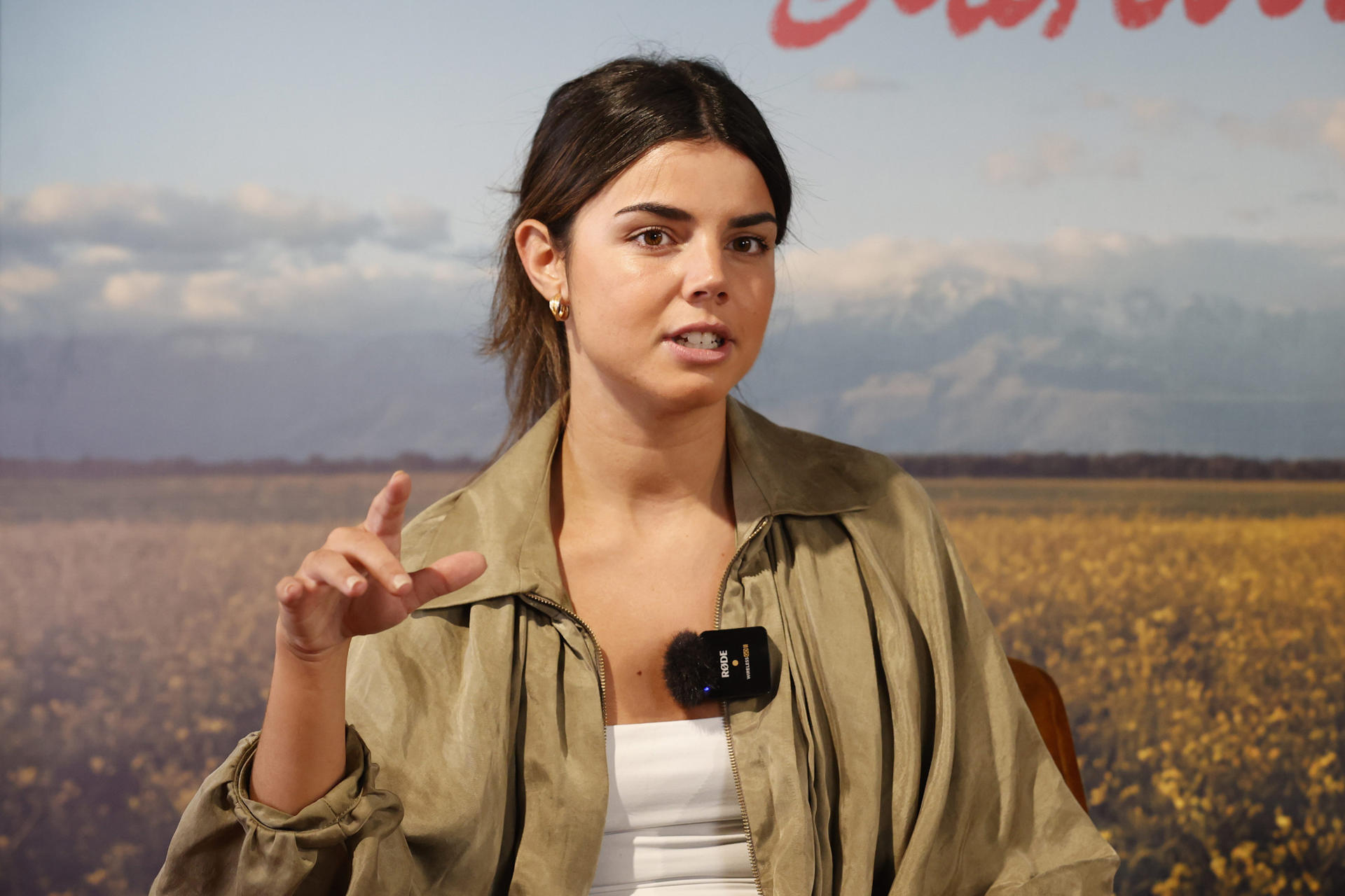 La cantante española Mafalda Cardenal habla durante una entrevista con EFE en Bogotá (Colombia). EFE/ Mauricio Dueñas Castañeda