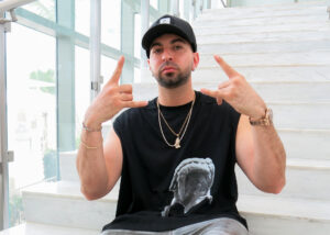 Fotografía del 26 de julio de 2024 del cantante Justin Quiles. EFE/ Jorge Muñiz