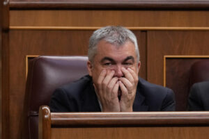 El diputado socialista Santos Cerdán durante el pleno celebrado este jueves en la Cámara Baja. EFE/ Borja Sanchez-Trillo