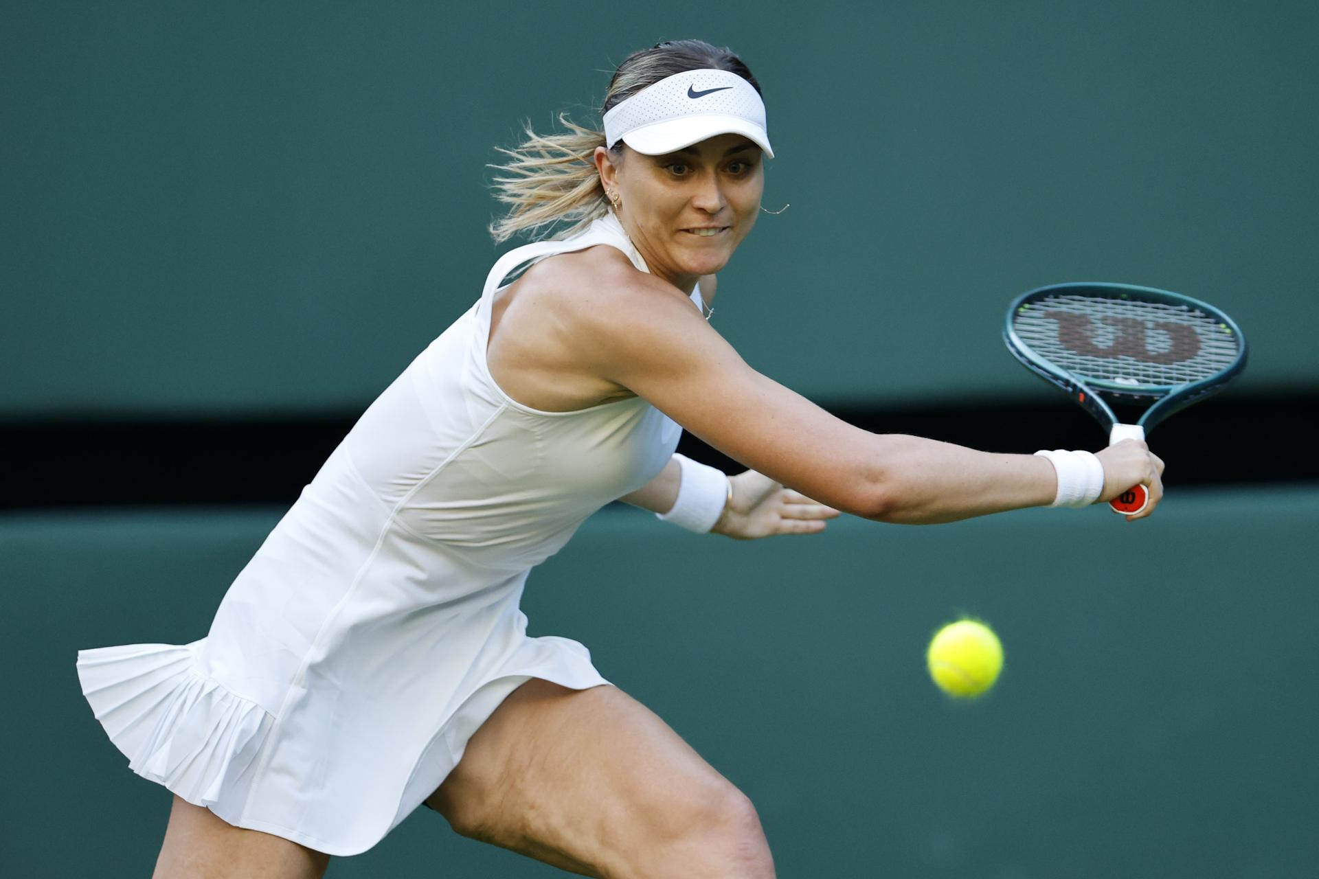 Paula Badosa en la primera ronda de Wimbledon. EFE/EPA/TOLGA AKMEN