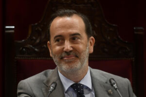 El presidente del Parlament balear, Gabriel Le Senne, antes del inicio del Pleno este martes en Palma. EFE/ Miquel A. Borràs