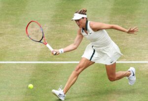 La tenista alemana Tatjana Maria en la final ante la estadounidense Amanda Anisimova en el Queen's Club Championshipsde Londres, Reino Unido. EFE/EPA/NEIL HALL