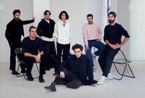 De izquierda a derecha: Juan Vidal, Miguel Becer, Carlota Barrera, Jaime Álvarez, Moisés Nieto, Leandro Cano (sentado), Ernesto Naranjo (en el suelo). Imagen cedida por GenSpain/ EFE//SOLO USO EDITORIAL