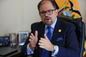 El ministro de Interior de Ecuador, John Reimberg, habla durante una entrevista con EFE este 18 de junio de 2025, en Quito (Ecuador). EFE/ José Jácome